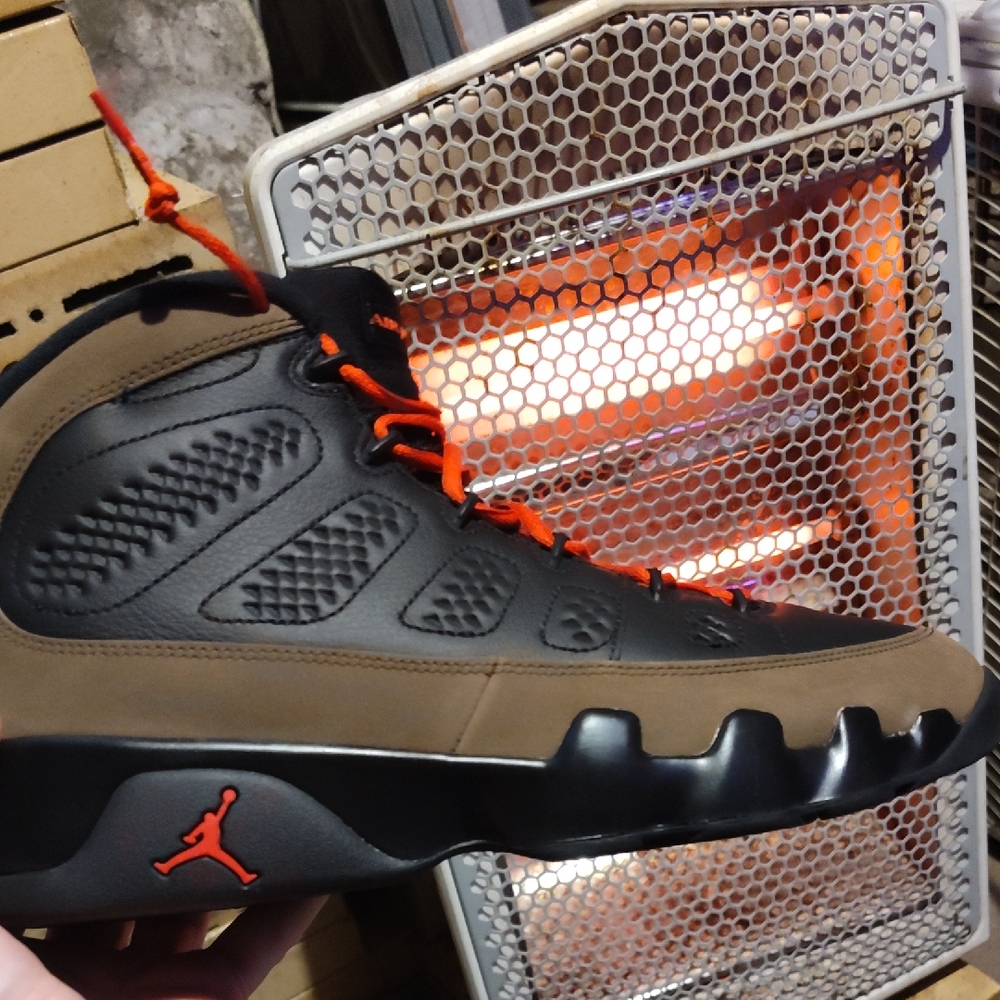 Jordan Retro 9 Olive